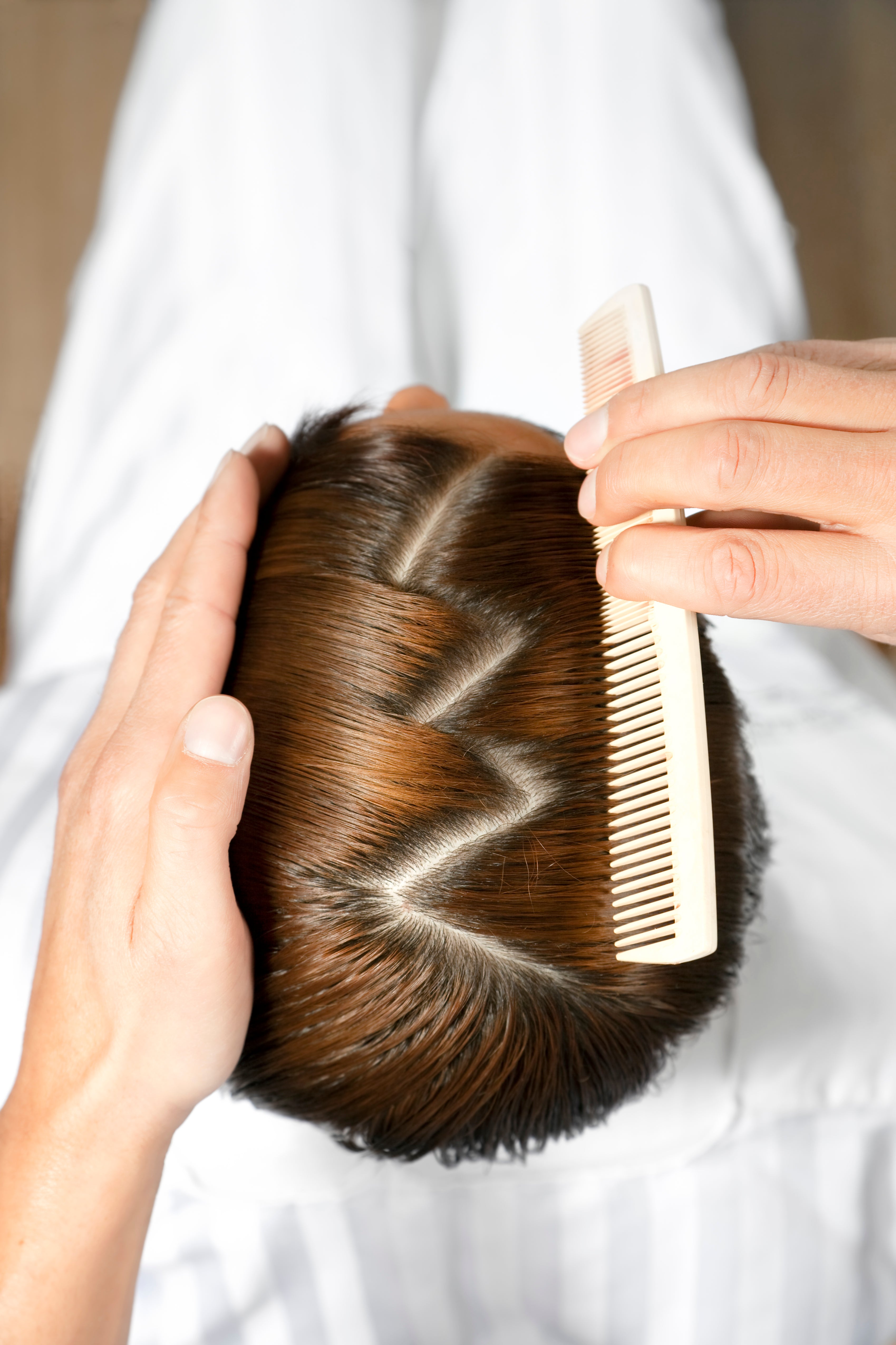 Capelli cadono inverno: è normale e come affrontarla