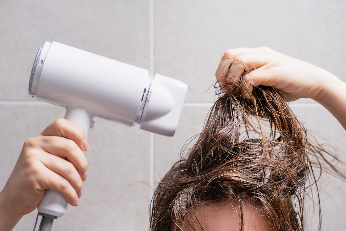Routine mattutina capelli ricci: i 5 step essenziali