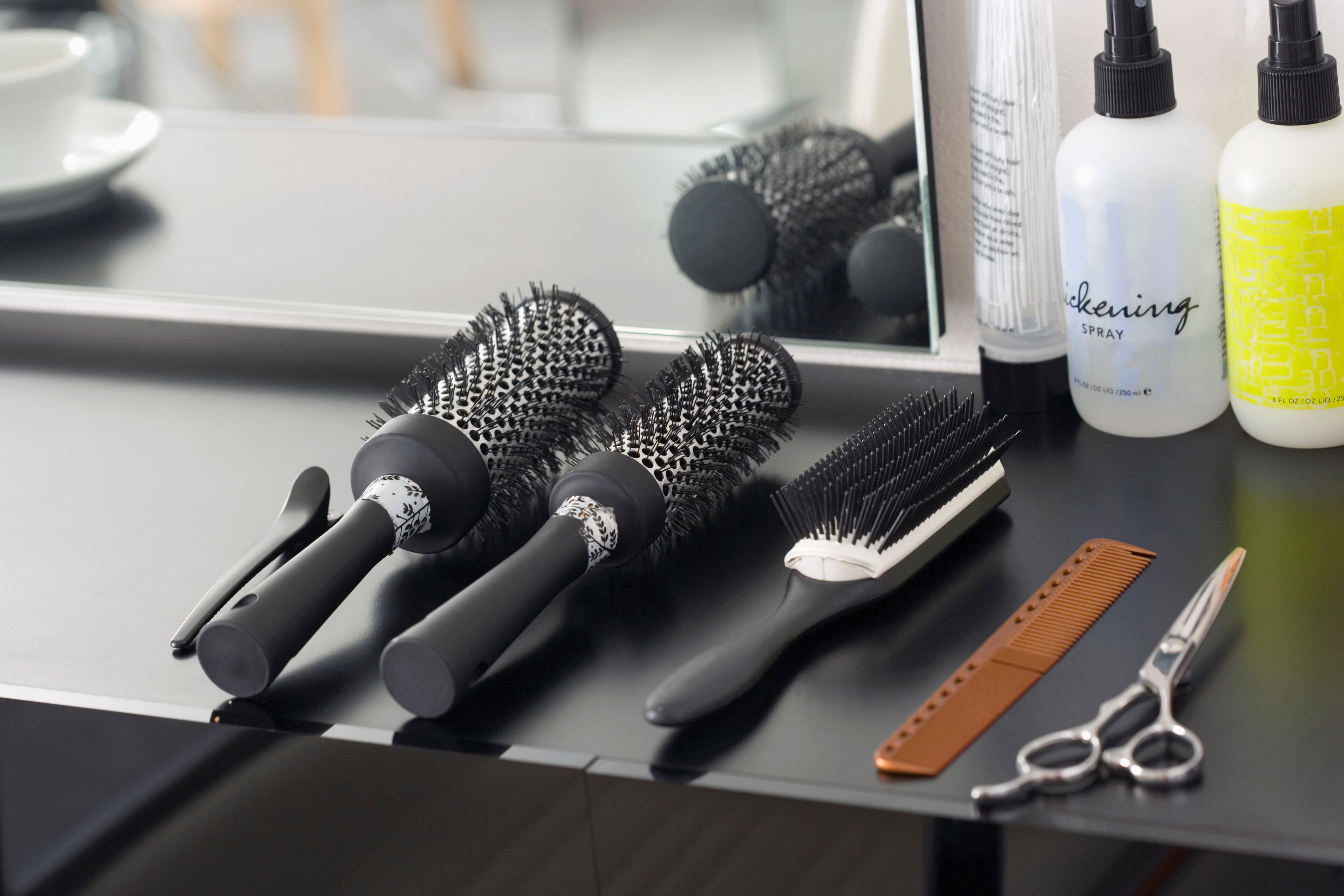 Capelli Ricci Estate: 7 Prodotti Indispensabili per Ricci Perfetti